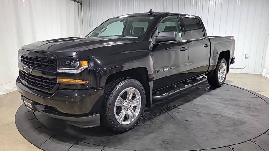 2018 Chevrolet Silverado 1500 Custom — Pickup Truck — 97,145 mi — Menomonie, WI