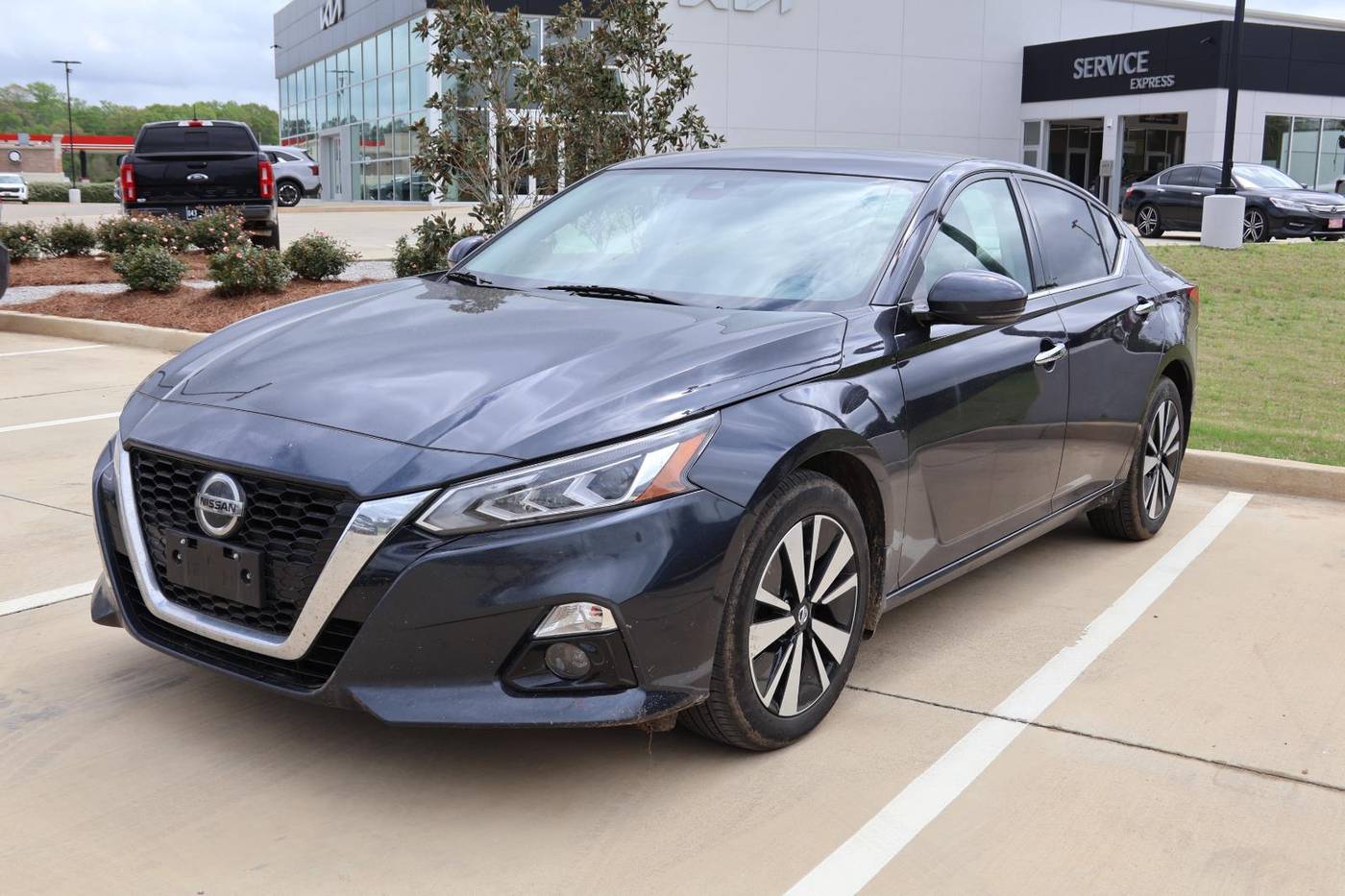 2019 Nissan Altima SV — Sedan — 96,514 mi — Mccomb, MS