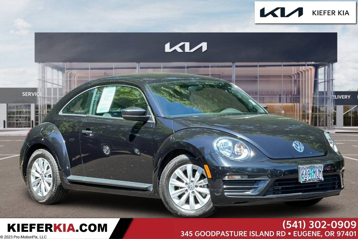 2018 Volkswagen Beetle S — Coupe — 38,163 mi — Eugene, OR