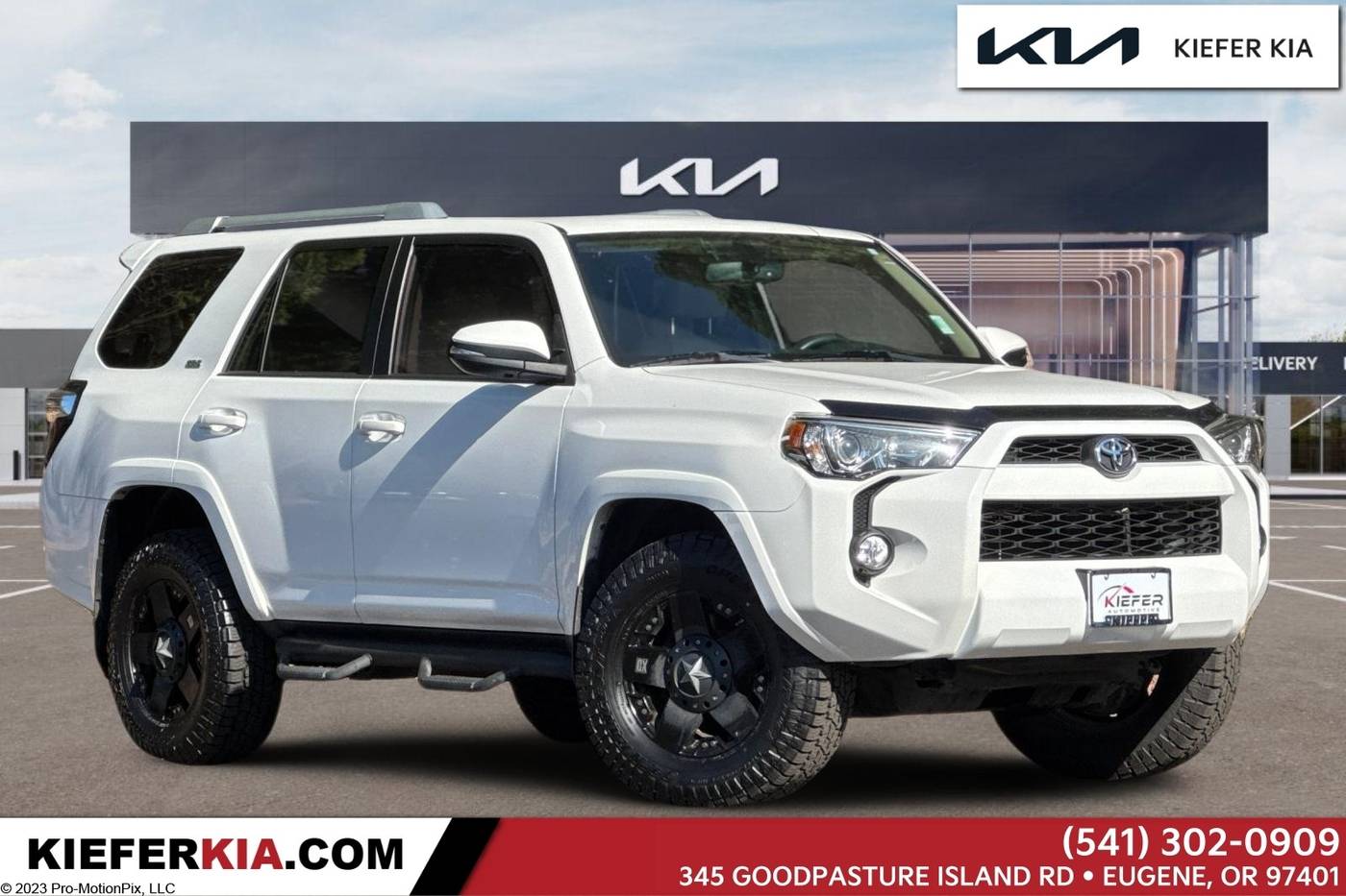 2018 Toyota 4Runner SR5 Premium — SUV — 97,197 mi — Eugene, OR