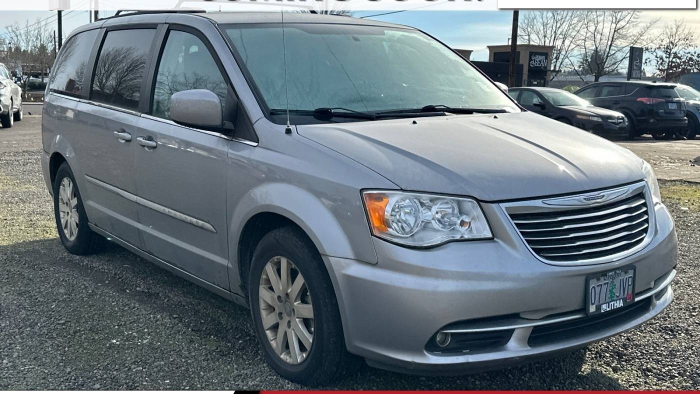 2016 Chrysler Town & Country Touring — Minivan — 117,895 mi — Eugene, OR