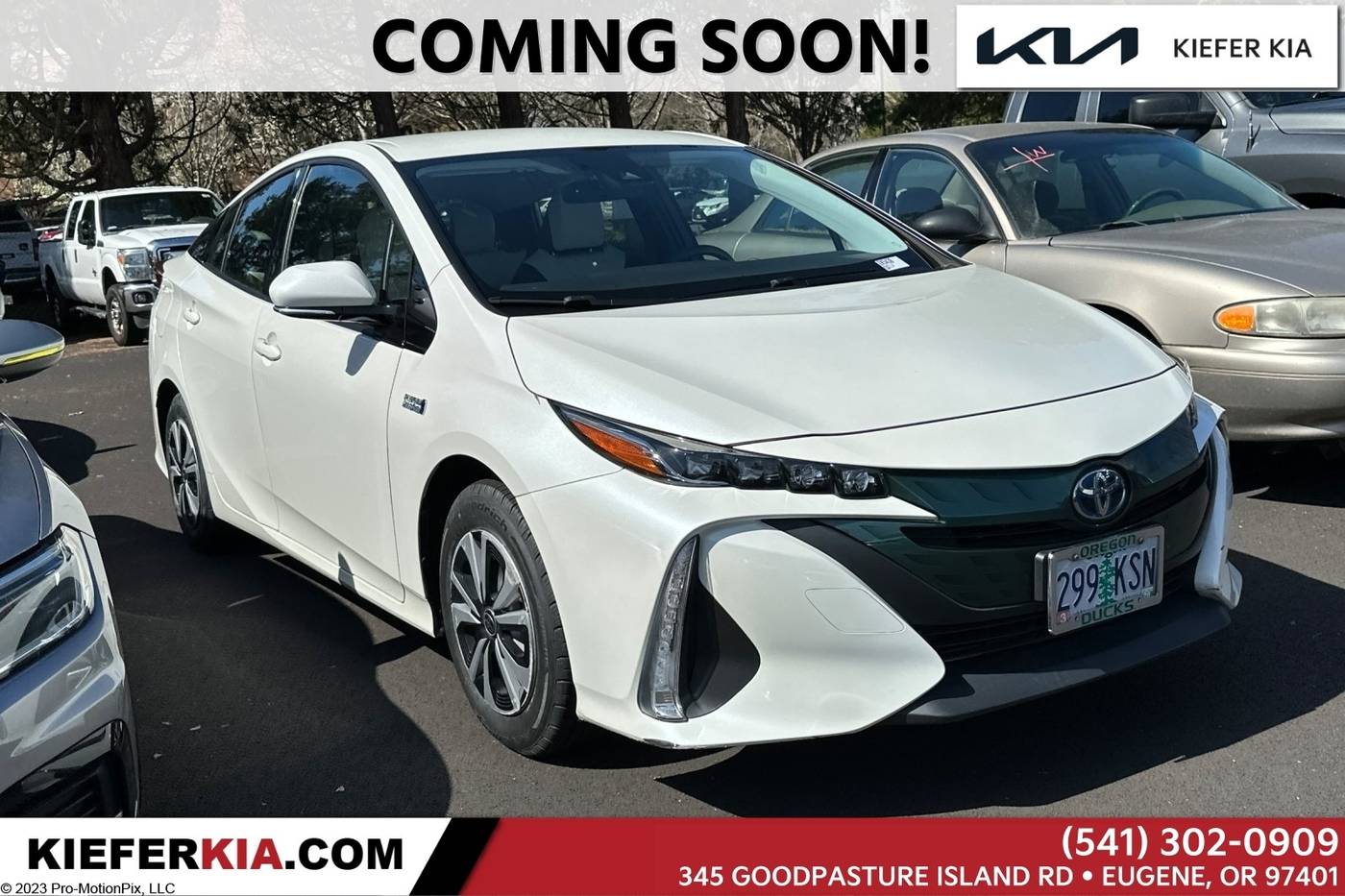 2017 Toyota Prius Prime Premium — Hatchback — 35,921 mi — Eugene, OR
