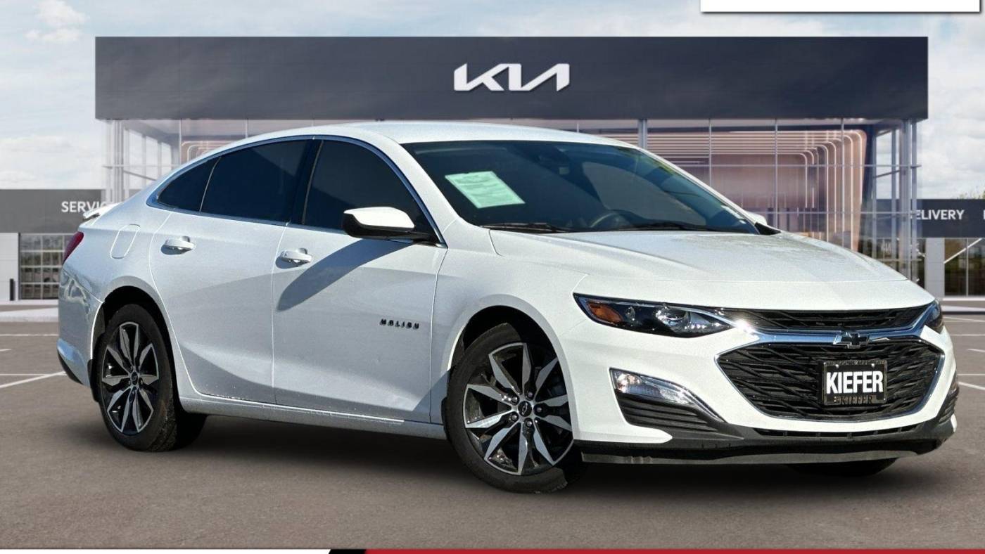 2022 Chevrolet Malibu RS — Sedan — 16,351 mi — Eugene, OR