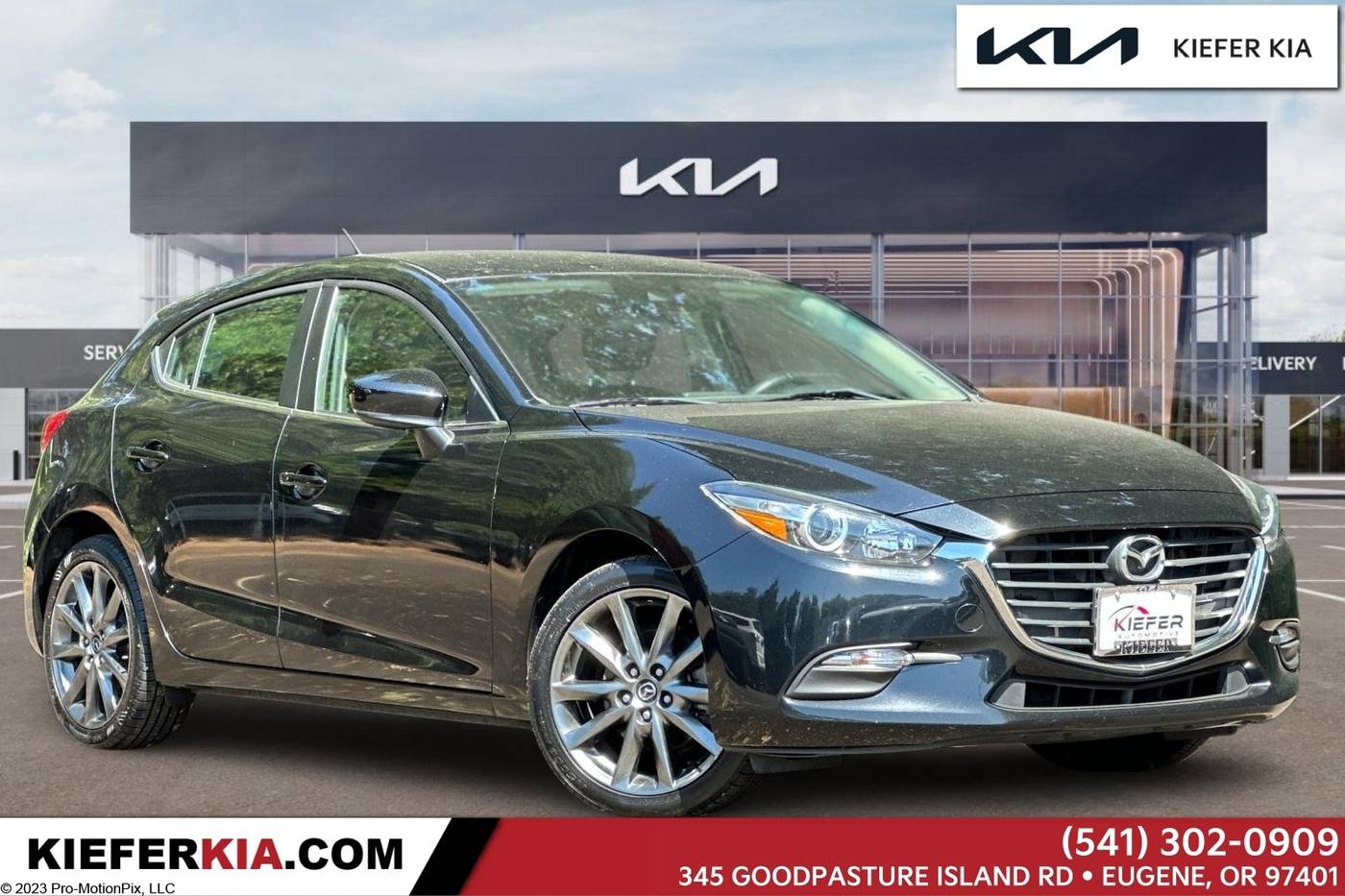 2018 Mazda Mazda3 Touring — Hatchback — 32,553 mi — Eugene, OR