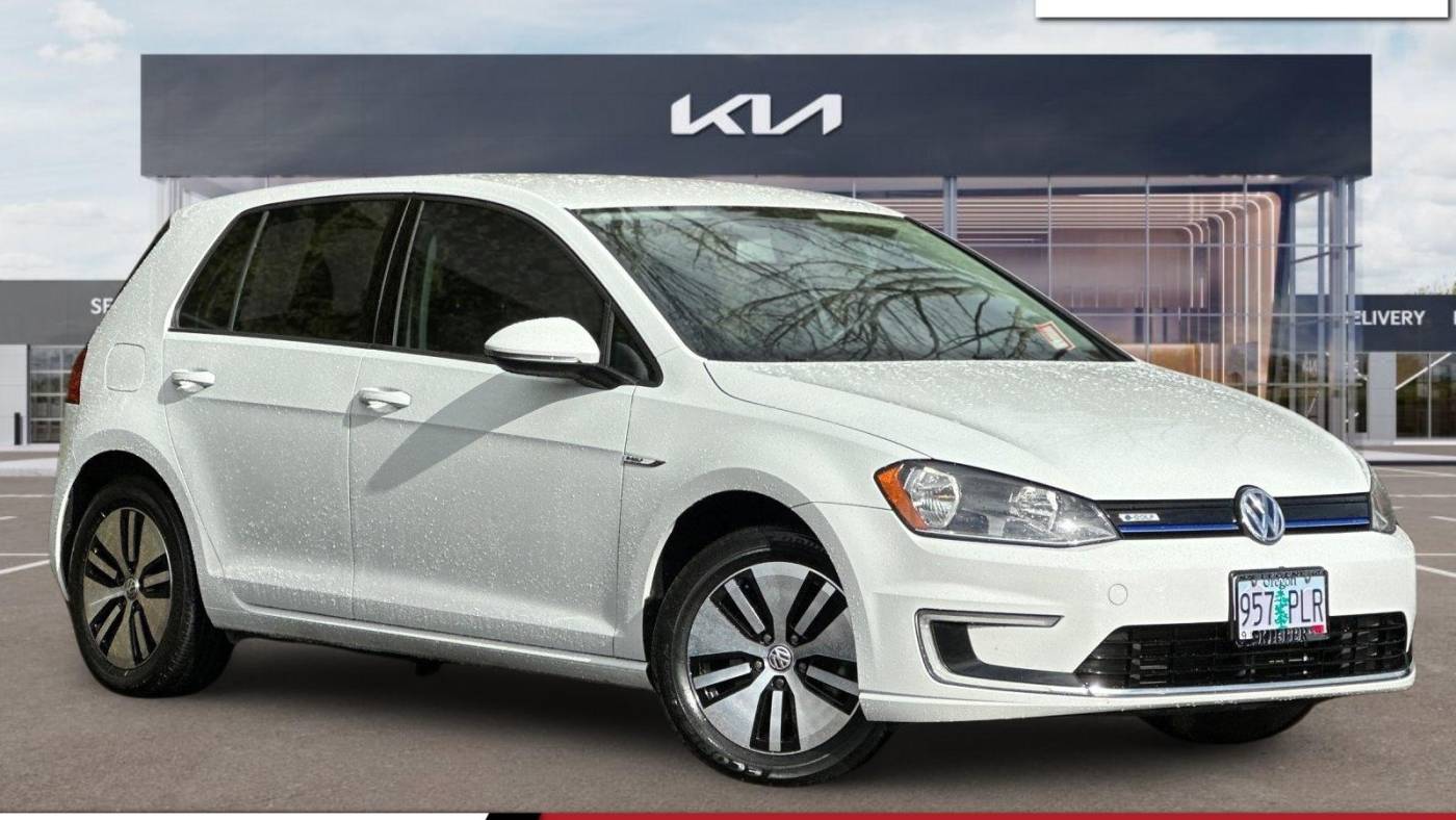 2016 Volkswagen e-Golf SE — Hatchback — 67,895 mi — Eugene, OR