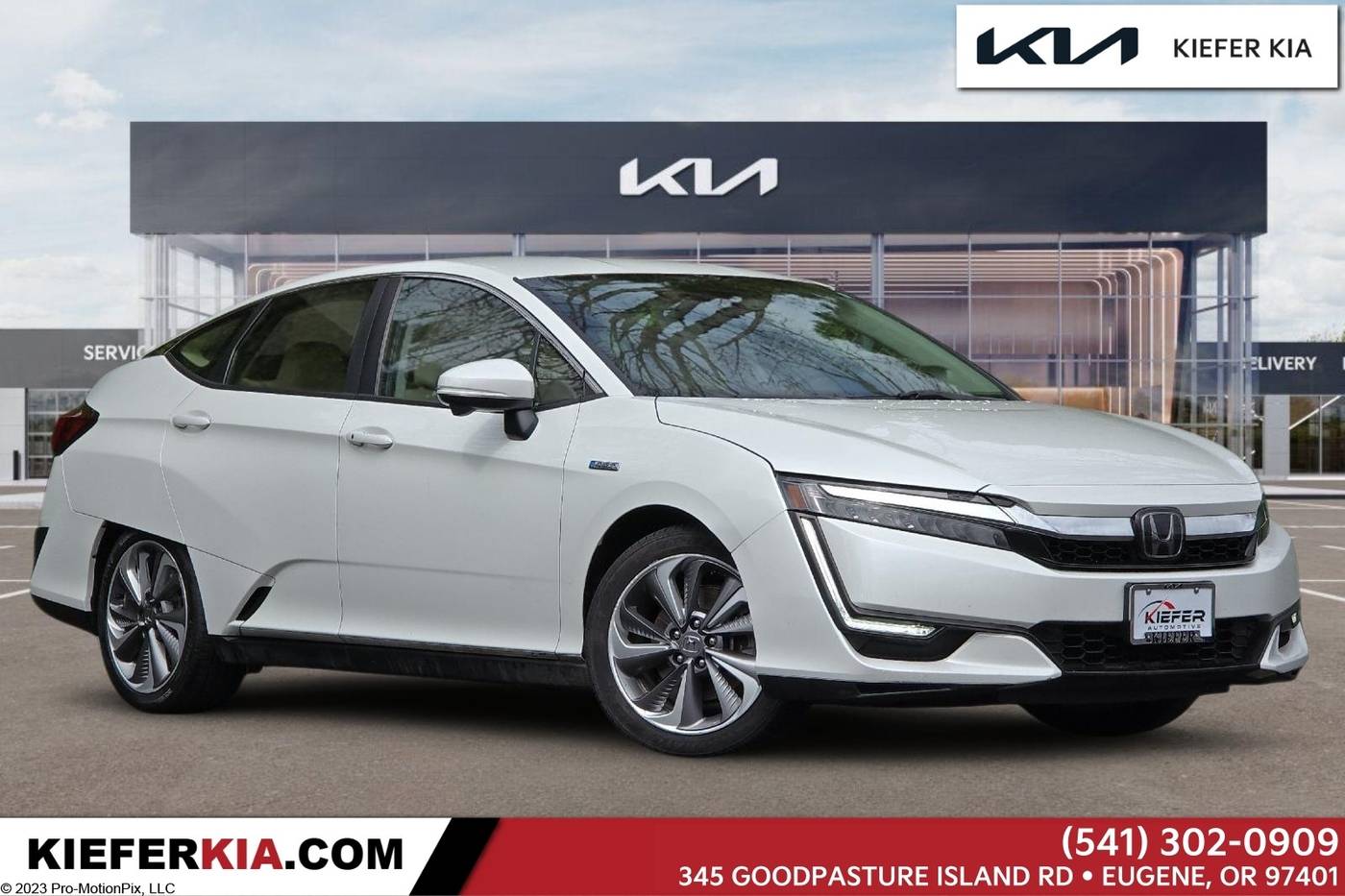 2018 Honda Clarity Plug-In Hybrid Touring — Sedan — 74,112 mi — Eugene, OR
