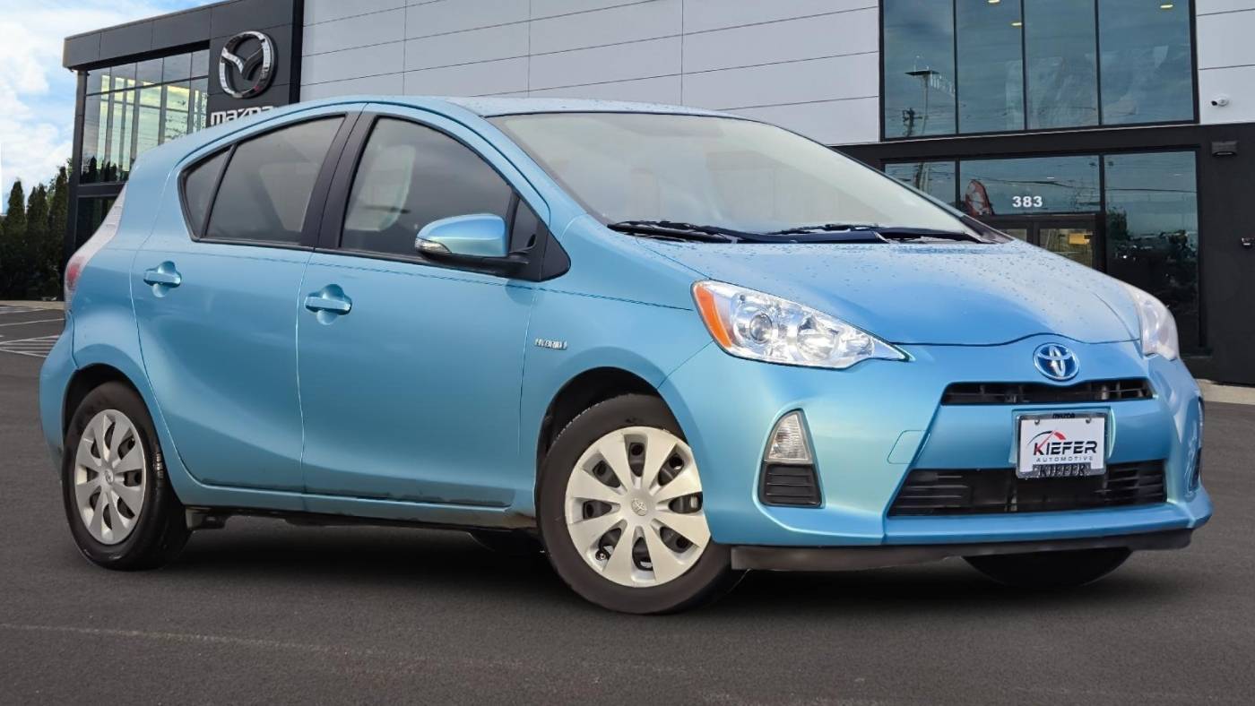 2013 Toyota Prius c One — Hatchback — 70,175 mi — Eugene, OR