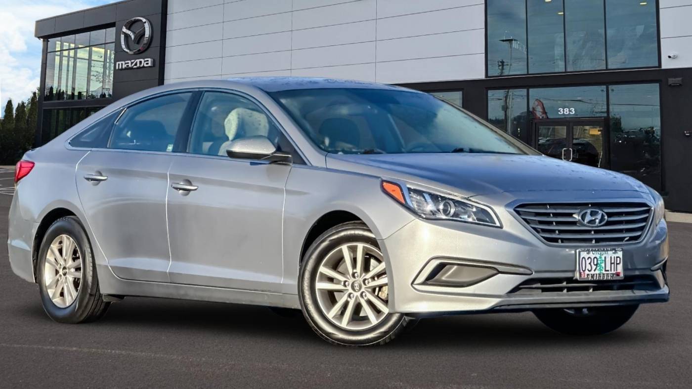 2017 Hyundai Sonata Base — Sedan — 79,543 mi — Eugene, OR