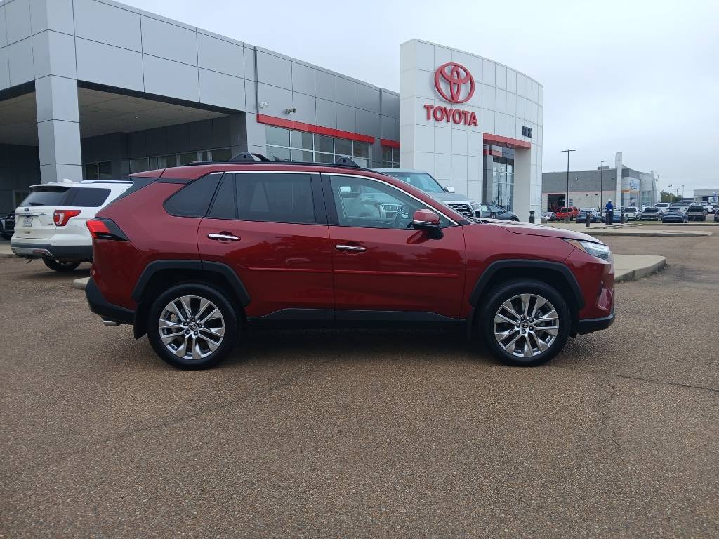 2024 Toyota RAV4 Limited — SUV — 14,765 mi — Grenada, MS