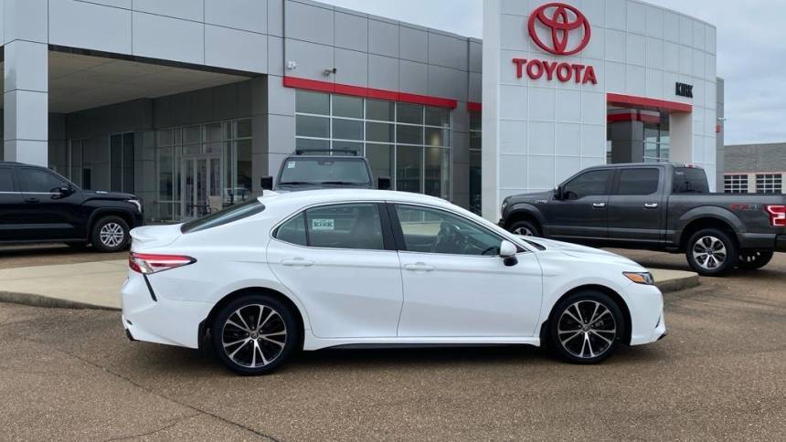 2020 Toyota Camry SE — Sedan — 95,354 mi — Grenada, MS