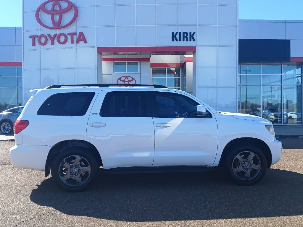 2016 Toyota Sequoia SR5 — SUV — 147,884 mi — Grenada, MS