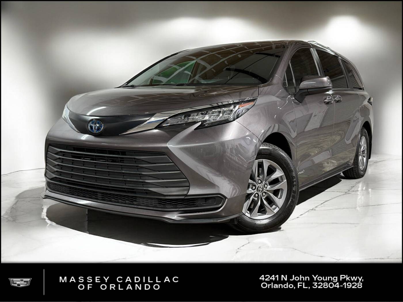 2021 Toyota Sienna LE — Minivan — 91,461 mi — Orlando, FL