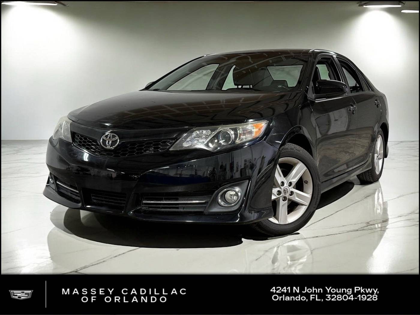 2014 Toyota Camry SE — Sedan — 98,432 mi — Orlando, FL