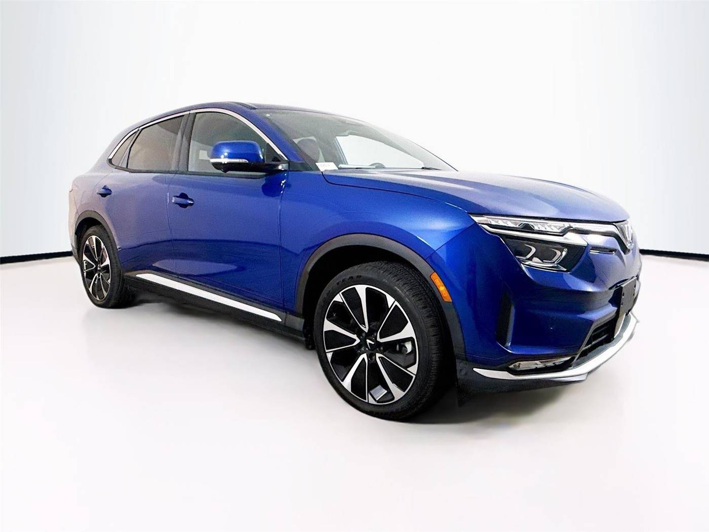 2024 VinFast VF 8