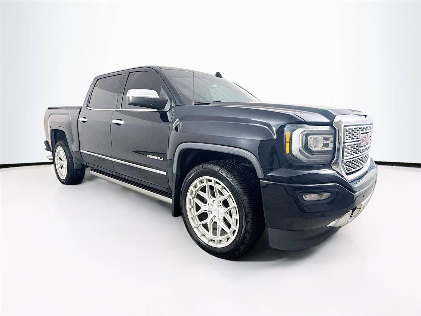 2017 GMC Sierra 1500 Denali — Pickup Truck — 154,773 mi — Wesley Chapel, FL