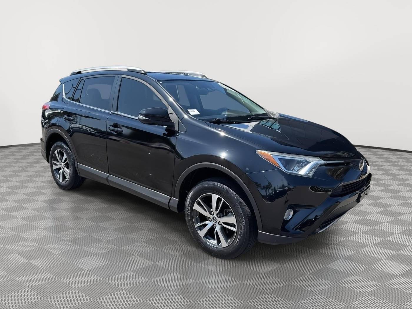 2018 Toyota RAV4 XLE — SUV — 59,986 mi — Wesley Chapel, FL