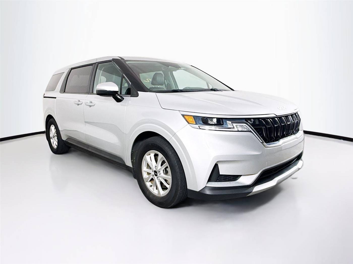 2022 Kia Carnival LXS — Minivan — 79,255 mi — Wesley Chapel, FL