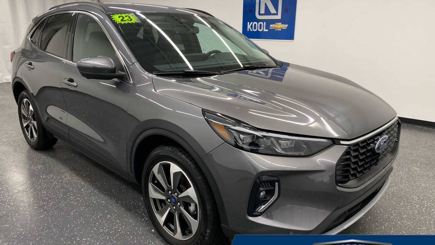 2023 Ford Escape Platinum — SUV — 7,956 mi — Grand Rapids, MI