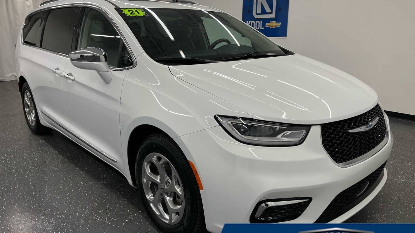 2021 Chrysler Pacifica Hybrid Limited — Minivan — 38,026 mi — Grand Rapids, MI