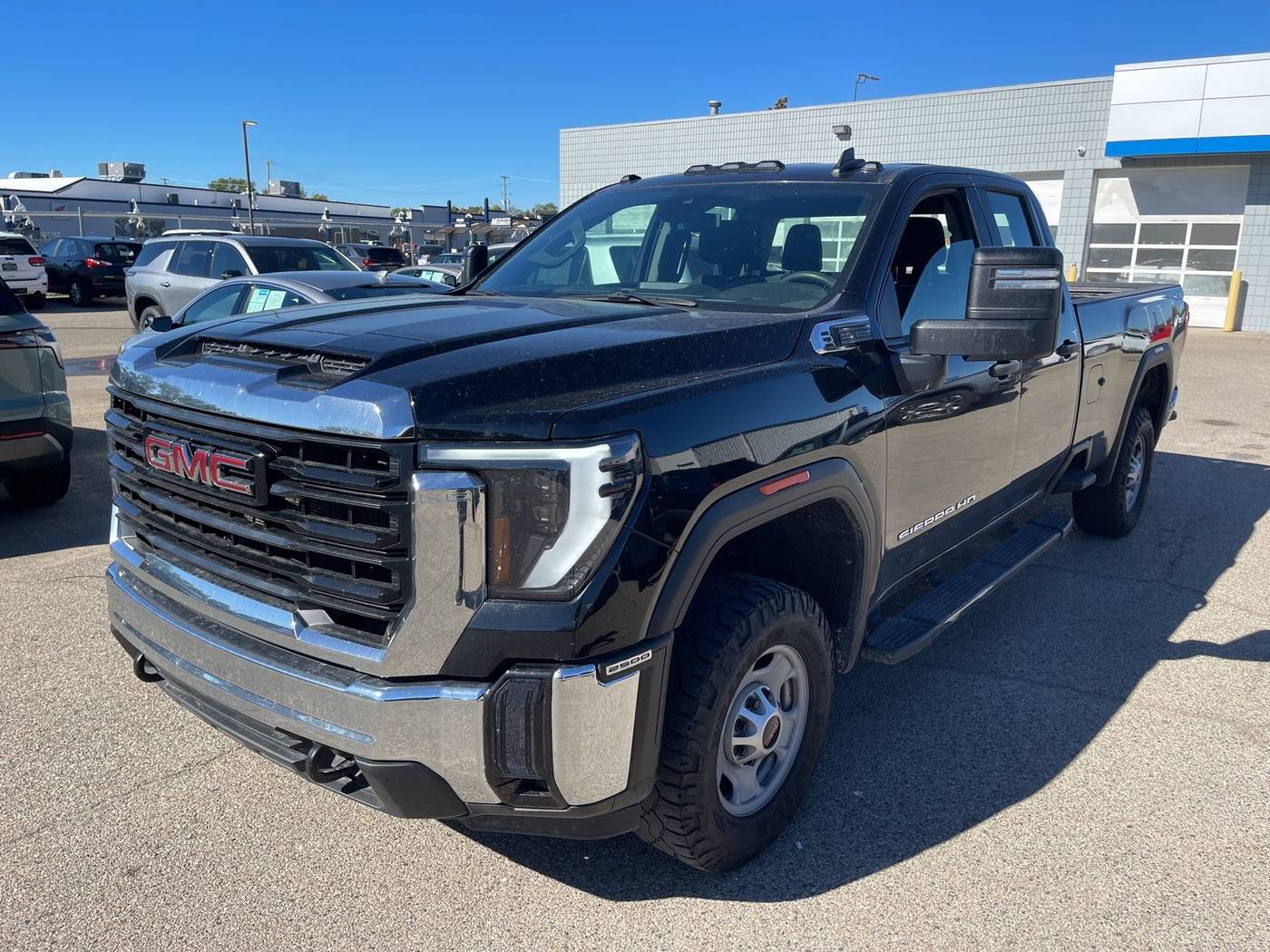 2024 GMC Sierra 2500HD Pro — Pickup Truck — 97,142 mi — Grand Rapids, MI