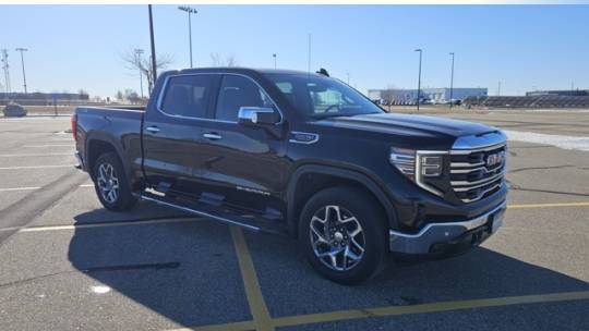 2023 GMC Sierra 1500 SLT — Pickup Truck — 36,537 mi — Marshall, MN