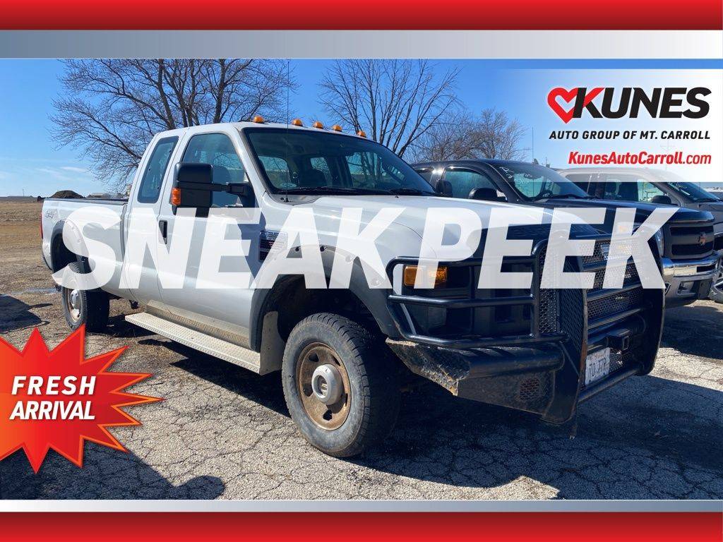 2009 Ford Super Duty F-350 XL — Pickup Truck — 134,054 mi — Mount Carroll, IL