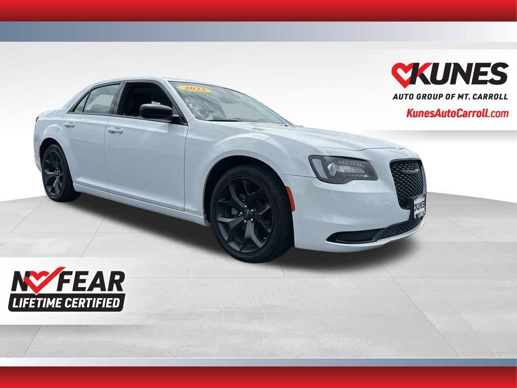 2022 Chrysler 300 Touring — Sedan — 56,782 mi — Mount Carroll, IL