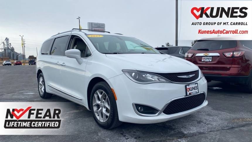 2017 Chrysler Pacifica Touring L Plus — Minivan — 96,968 mi — Mount Carroll, IL