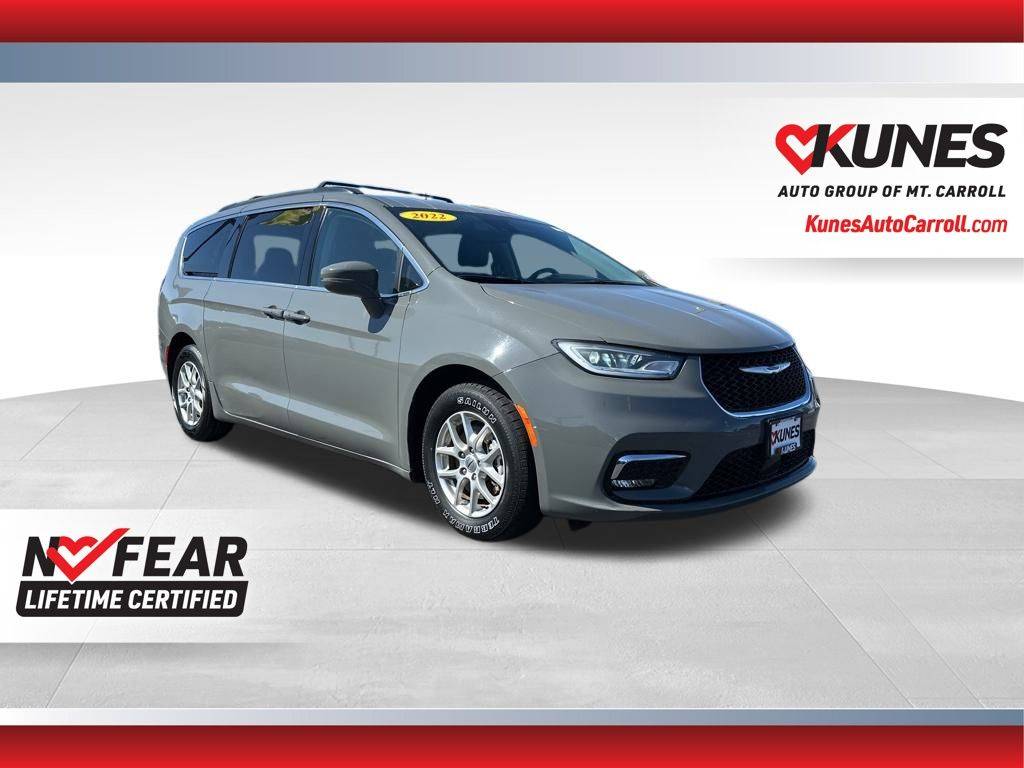 2022 Chrysler Pacifica Touring L — Minivan — 75,806 mi — Mount Carroll, IL
