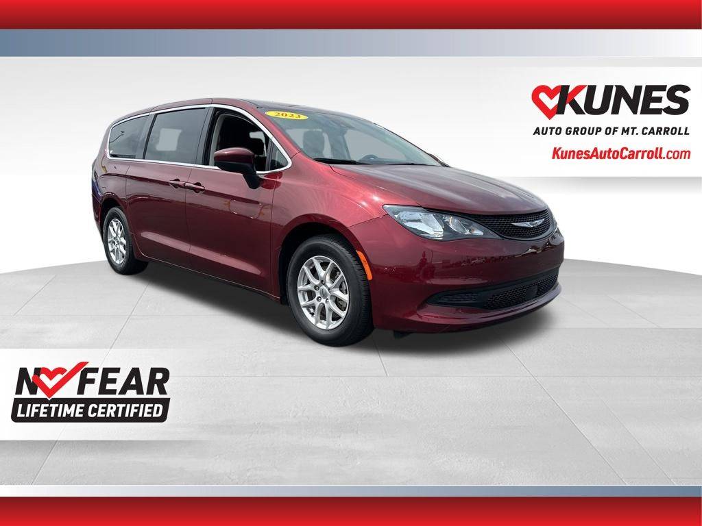 2023 Chrysler Voyager LX — Minivan — 73,057 mi — Mount Carroll, IL