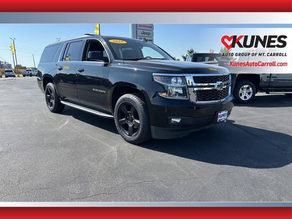 2019 Chevrolet Suburban LT — SUV — 107,514 mi — Mount Carroll, IL