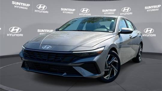2024 Hyundai Elantra SEL — Sedan — 2,951 mi — St. Louis, MO
