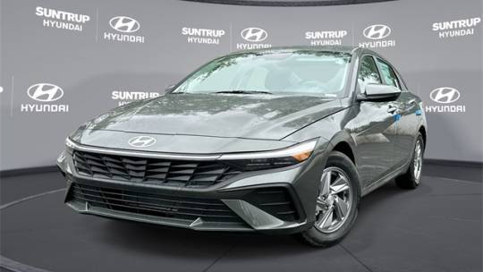 2025 Hyundai Elantra SE — Sedan — 3,011 mi — St. Louis, MO