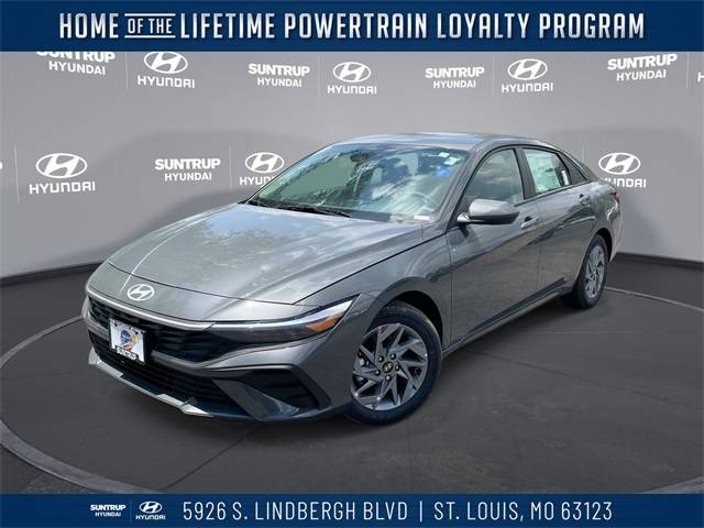 2025 Hyundai Elantra Hybrid Blue — Sedan — 10 mi — St. Louis, MO