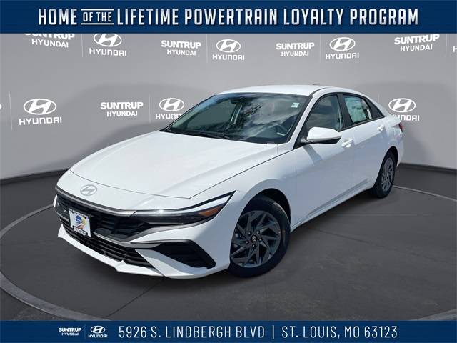 2025 Hyundai Elantra Hybrid Blue — Sedan — 10 mi — St. Louis, MO