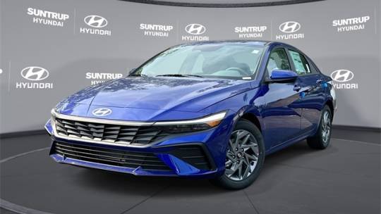 2024 Hyundai Elantra SEL — Sedan — 3,011 mi — St. Louis, MO