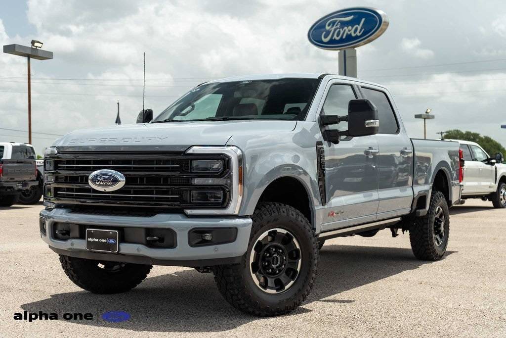 2025 Ford Super Duty F-250 Platinum — Pickup Truck — 599 mi — La Grange, TX