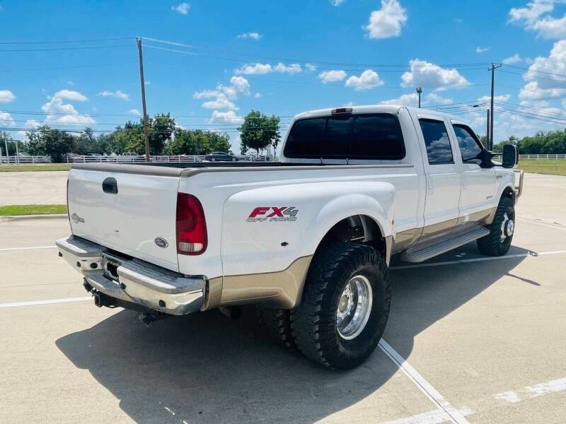 2005 Ford Super Duty F-350 King Ranch — Pickup Truck — 136,688 mi — La Grange, TX