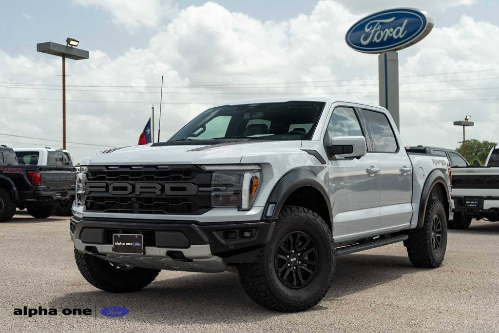 2025 Ford F-150 Raptor — Pickup Truck — 231 mi — La Grange, TX