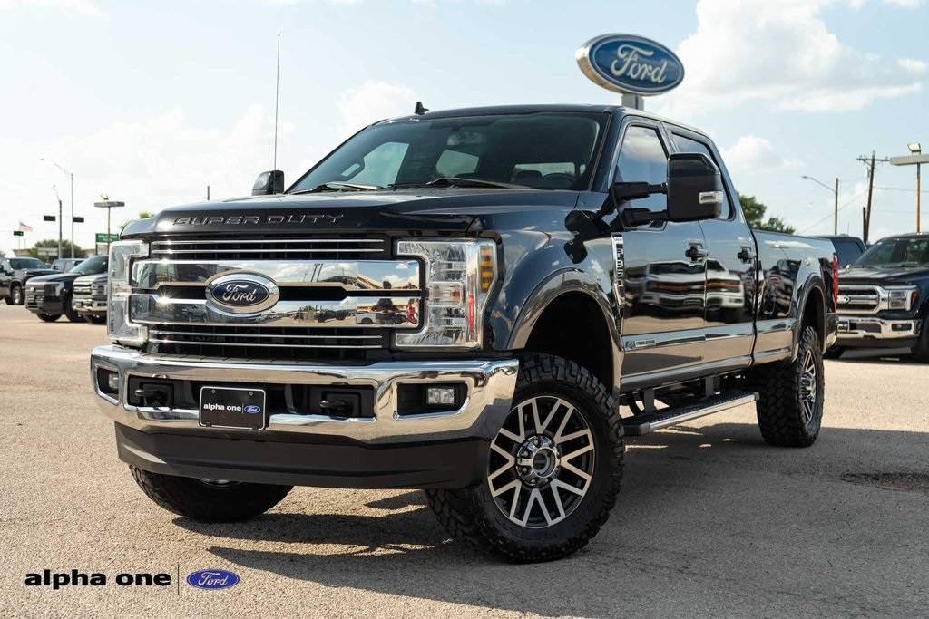 2019 Ford Super Duty F-350 Lariat — Pickup Truck — 179,569 mi — La Grange, TX