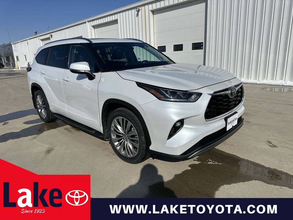 2022 Toyota Highlander Platinum — SUV — 27,298 mi — Devils Lake, ND