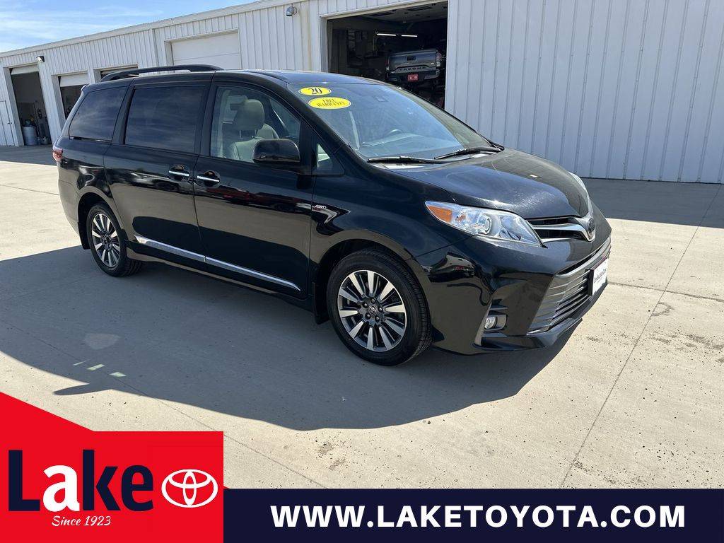 2020 Toyota Sienna XLE — Minivan — 41,253 mi — Devils Lake, ND