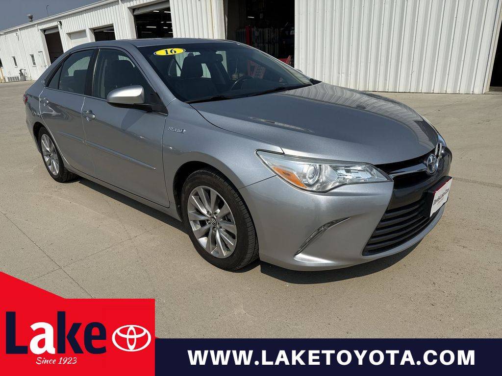 2016 Toyota Camry Hybrid XLE — Sedan — 92,339 mi — Devils Lake, ND