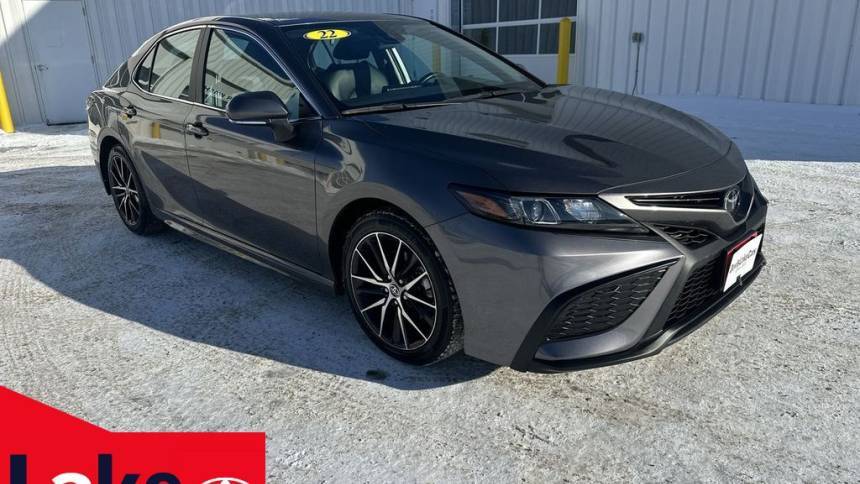 2022 Toyota Camry SE — Sedan — 59,656 mi — Devils Lake, ND