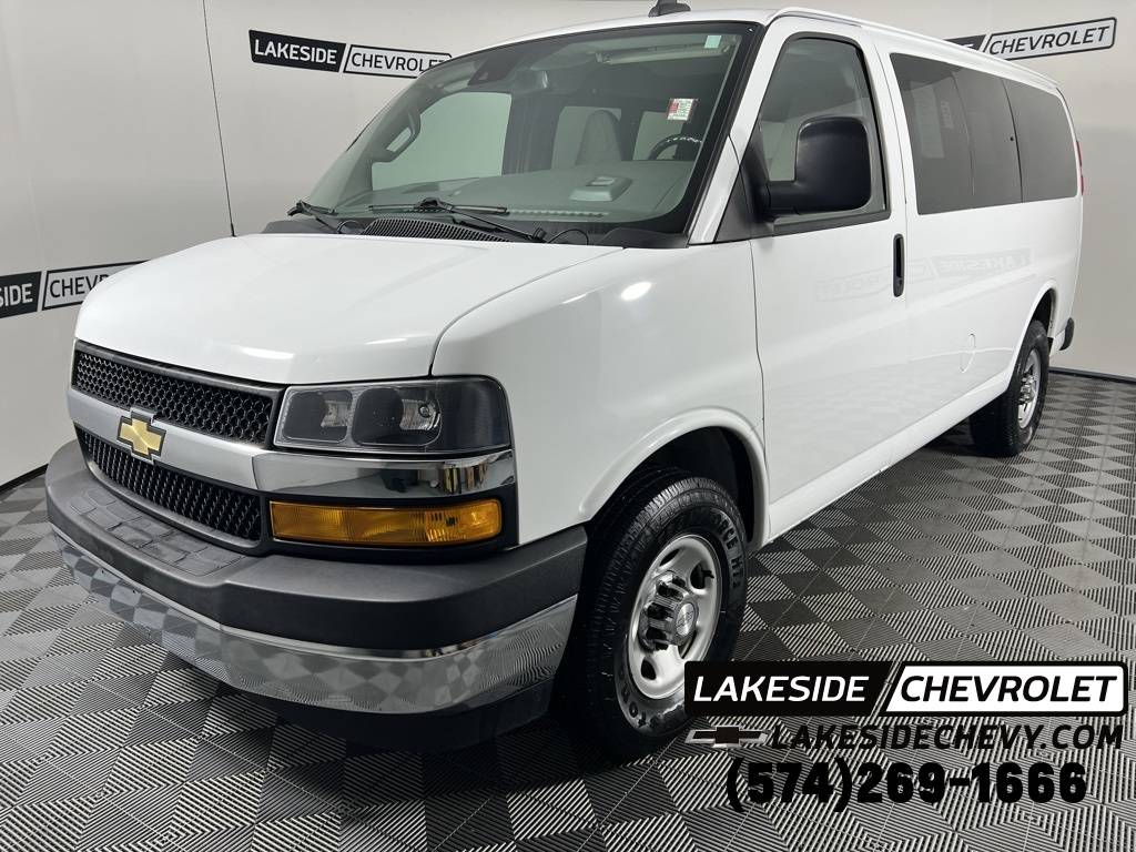 2019 Chevrolet Express Passenger LT — Passenger Van — 63,825 mi — Warsaw, IN