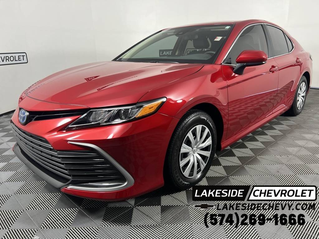 2024 Toyota Camry Hybrid LE — Sedan — 13,204 mi — Warsaw, IN