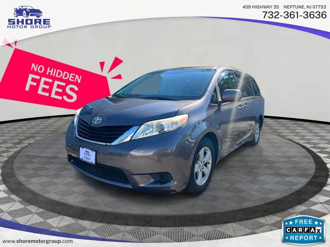 2012 Toyota Sienna LE — Minivan — 95,896 mi — Neptune, NJ