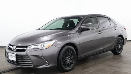 2015 Toyota Camry LE — Sedan — 126,720 mi — Elmhurst, IL