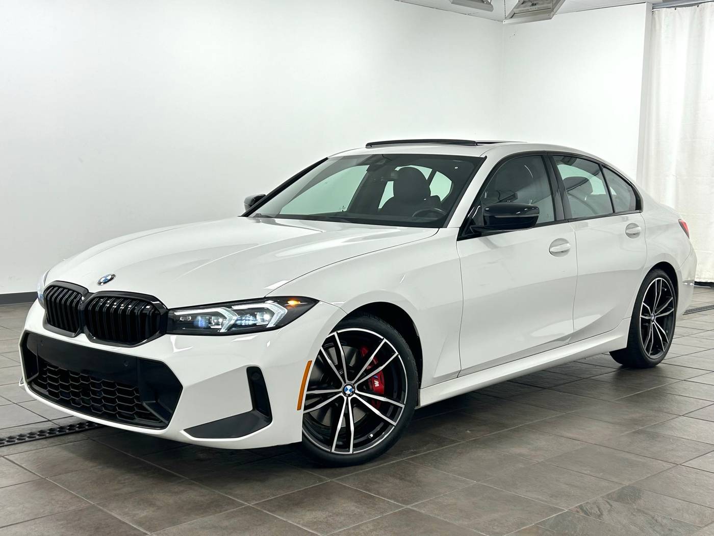2023 BMW 3 Series 330i — Sedan — 26,197 mi — Elmhurst, IL