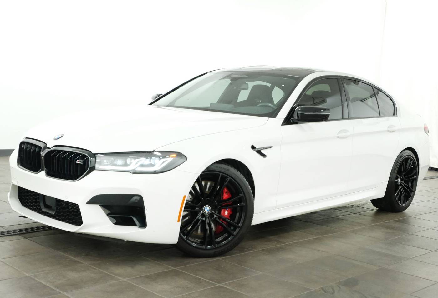2023 BMW M5 Standard